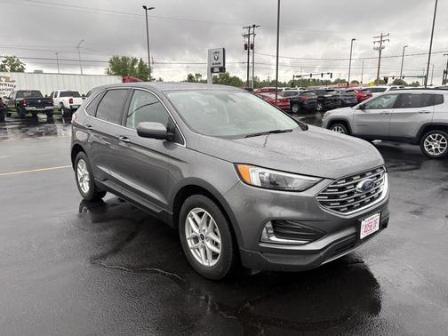 Carbonized Gray 2022 Ford Edge SEL