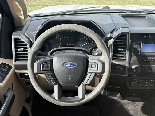 Oxford White 2018 Ford F-150 XLT