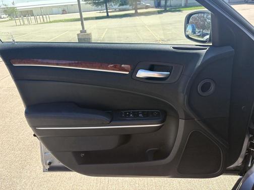 Billet Silver Metallic Clearcoat 2014 Chrysler 300 S