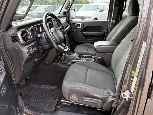 2020 Jeep Wrangler Unlimited Sport