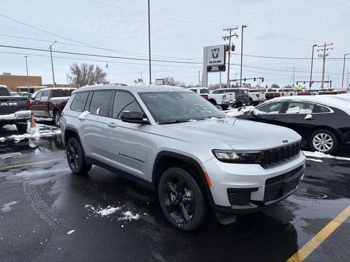 2022 Jeep Grand Cherokee L Altitude