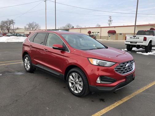 2024 Ford Edge Titanium
