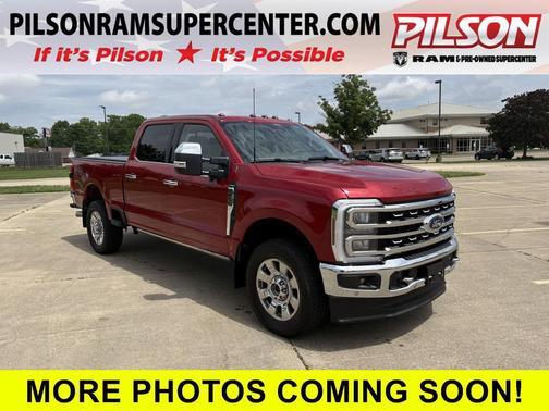 Rapid Red Metallic Tinted Clearcoat 2024 Ford F-250 Lariat