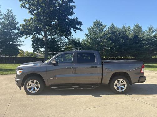 Granite Crystal Metallic Clearcoat 2022 RAM 1500 Big Horn/Lone Star