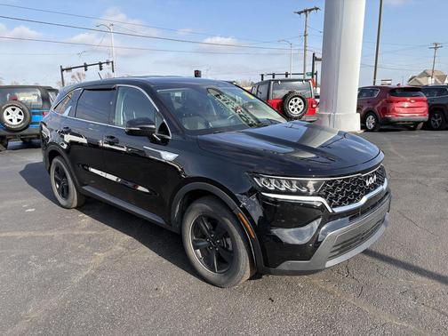 2022 Kia Sorento LX