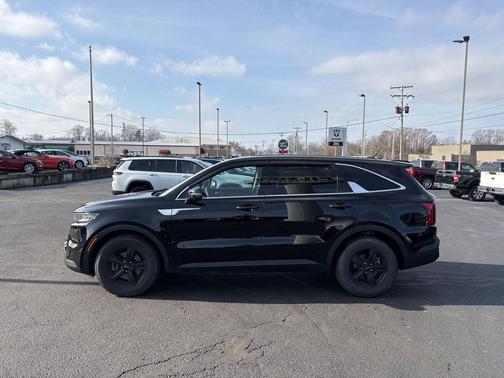 2022 Kia Sorento LX