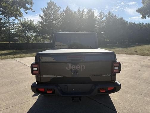Black Clearcoat 2023 Jeep Gladiator Mojave 4x4