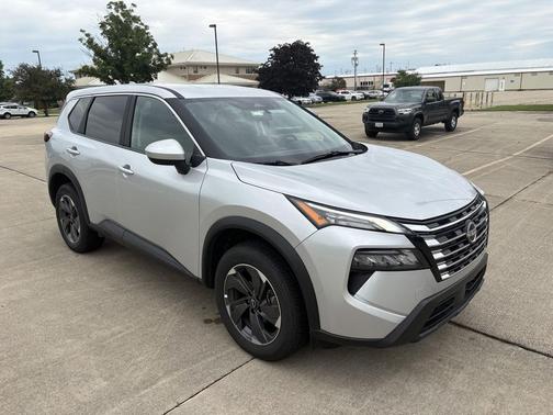Brilliant Silver Metallic 2025 Nissan Rogue SV
