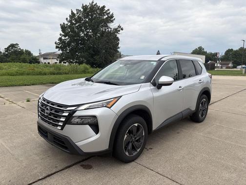 Brilliant Silver Metallic 2025 Nissan Rogue SV