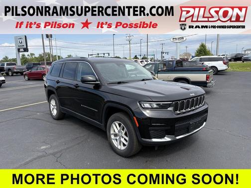 Diamond Black Crystal Pearlcoat 2022 Jeep Grand Cherokee L Laredo
