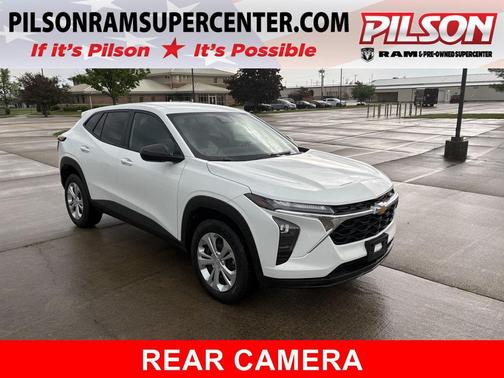 Summit White 2025 Chevrolet Trax LS