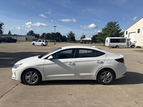 Quartz White Pearl 2020 Hyundai ELANTRA SEL