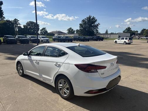 Quartz White Pearl 2020 Hyundai ELANTRA SEL