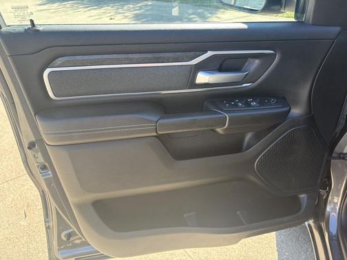 Granite Crystal Metallic Clearcoat 2022 RAM 1500 Big Horn/Lone Star