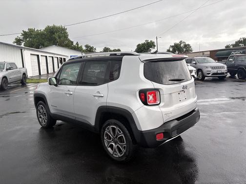 Glacier Metallic 2017 Jeep Renegade Limited