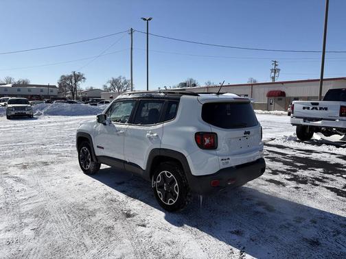 2016 Jeep Renegade Trailhawk