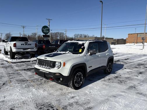 2016 Jeep Renegade Trailhawk