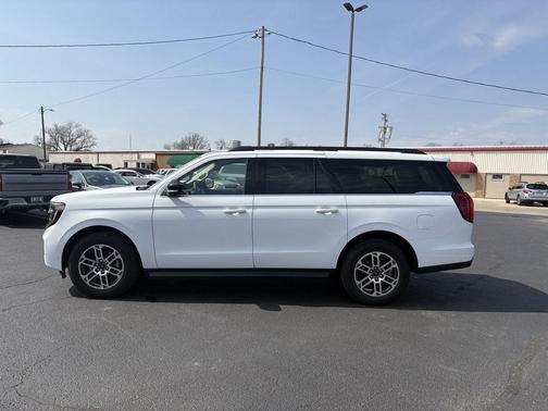 Oxford White 2025 Ford Expedition Max Active 4x4