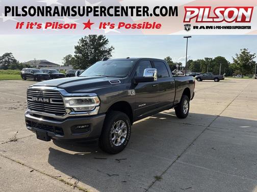 Diamond Black Crystal Pearlcoat 2024 RAM 2500 Laramie Crew Cab 4x4 6'4' Box