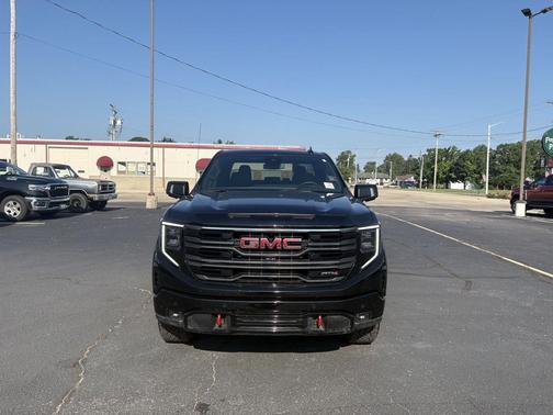Onyx Black 2025 GMC Sierra 1500 AT4