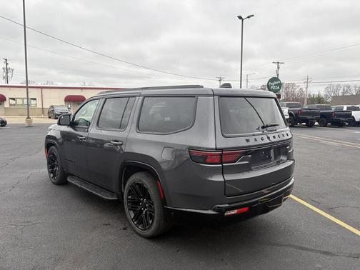 2024 Jeep Wagoneer Series II Carbide 4x4