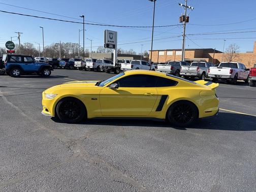 2017 Ford Mustang GT
