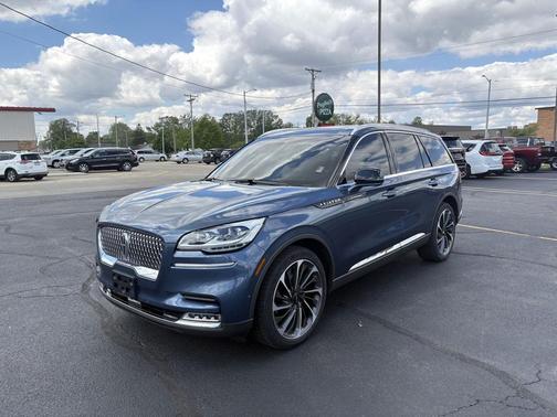 Blue Diamond Metallic 2020 Lincoln Aviator Reserve AWD