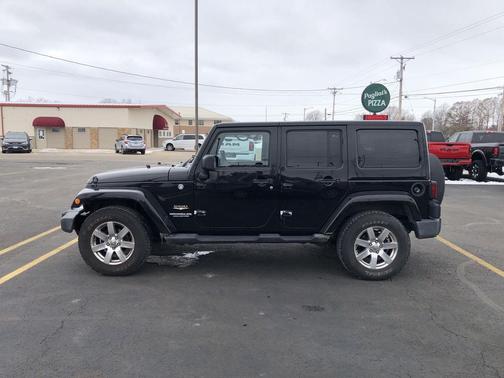 2012 Jeep Wrangler Unlimited Sahara
