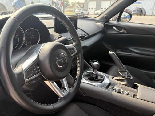 2024 Mazda MX-5 Miata Sport