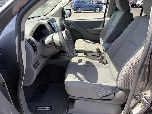 2020 Nissan Frontier SV
