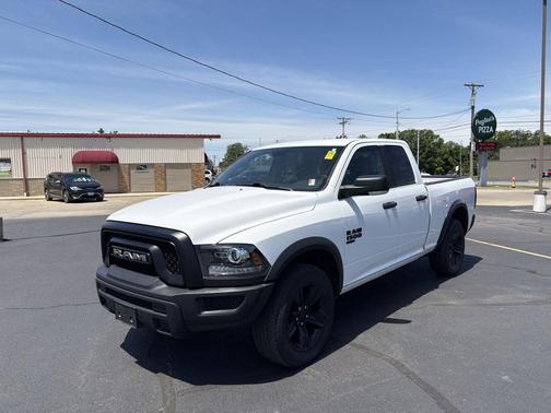 Bright White Clearcoat 2021 RAM 1500 Classic Warlock Quad Cab 4x4 6'4' Box