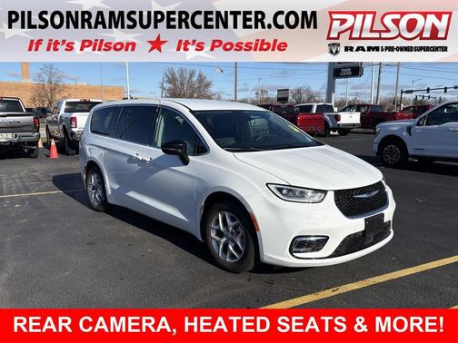 2024 Chrysler Pacifica Touring L