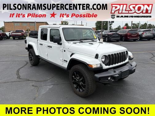 Bright White Clearcoat 2025 Jeep Gladiator Nighthawk