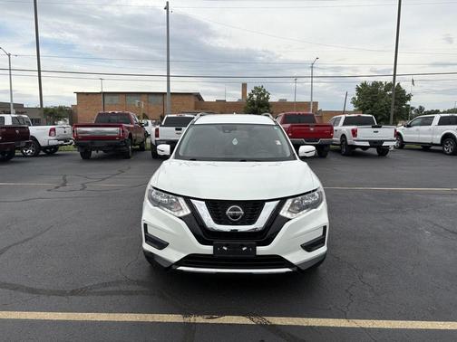 Glacier White 2019 Nissan Rogue SV