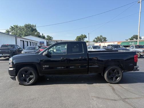 Black 2018 Chevrolet Silverado 1500 1LT