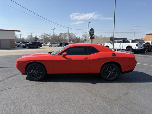 2023 Dodge Challenger SXT