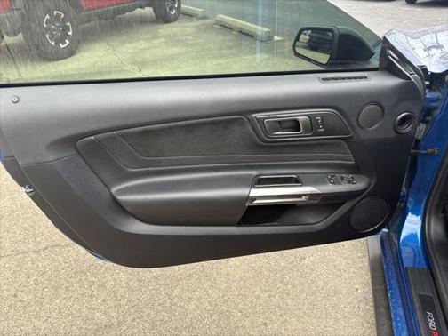 2017 Ford Shelby GT350 Base