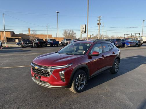 2025 Chevrolet Trax LT