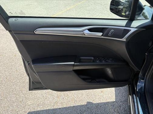 2020 Ford Fusion Hybrid SE