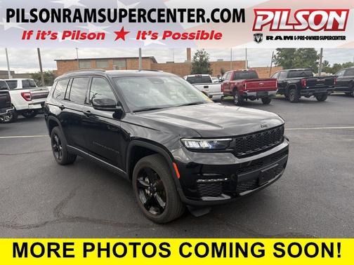 Diamond Black Crystal Pearlcoat 2023 Jeep Grand Cherokee L Limited