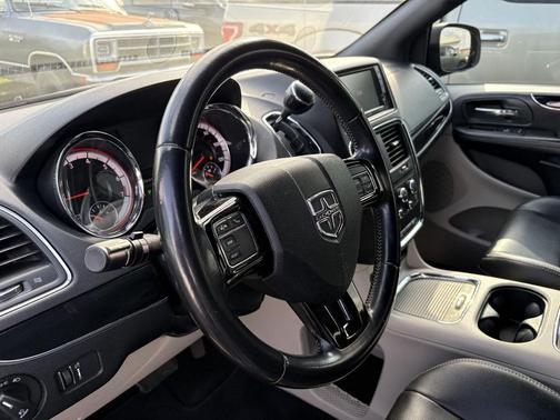 2020 Dodge Grand Caravan SXT