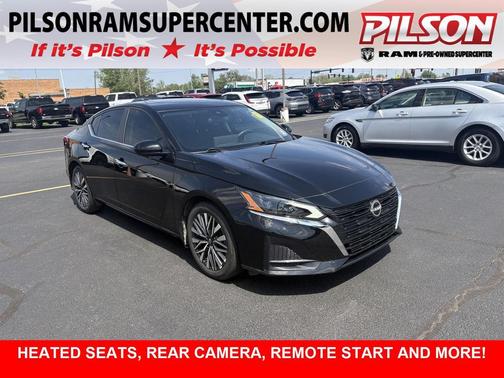 Super Black 2023 Nissan Altima 2.5 SV