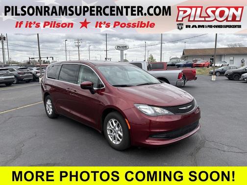 2023 Chrysler Voyager LX