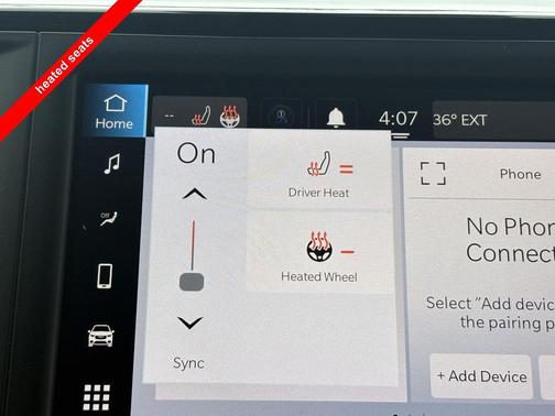 Velvet Red Pearlcoat 2023 Chrysler Voyager LX
