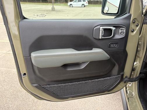 2025 Jeep Gladiator Mojave X