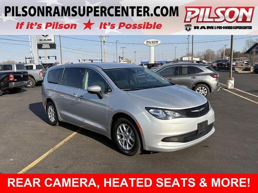 2023 Chrysler Voyager LX