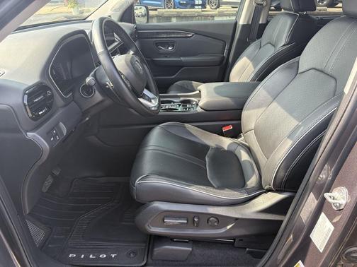 2023 Honda Pilot AWD Elite
