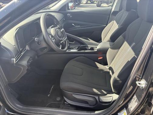 2023 Hyundai ELANTRA HEV Blue