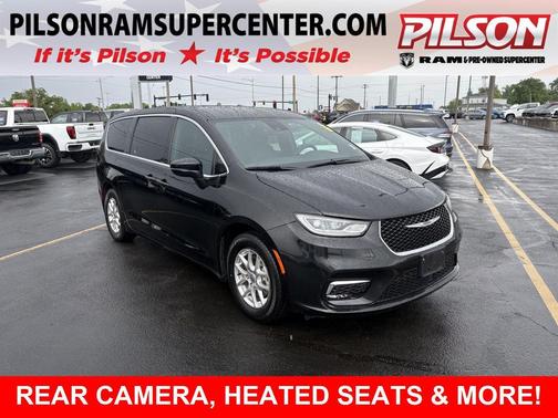 Diamond Black Crystal Pearlcoat 2025 Chrysler Pacifica L