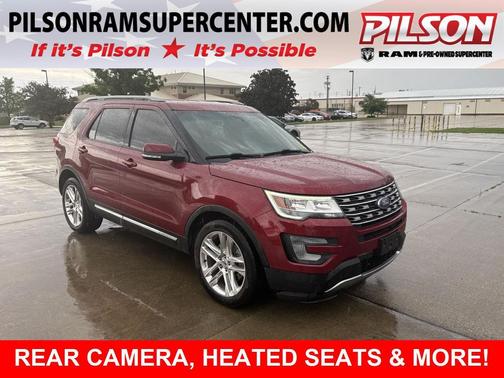 White Platinum Metallic Tri-Coat 2017 Ford Explorer XLT